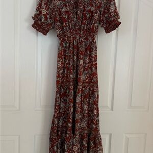 Chic Red and White Floral Maxi Dress